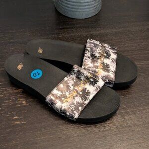 NEW BALANCE Slides